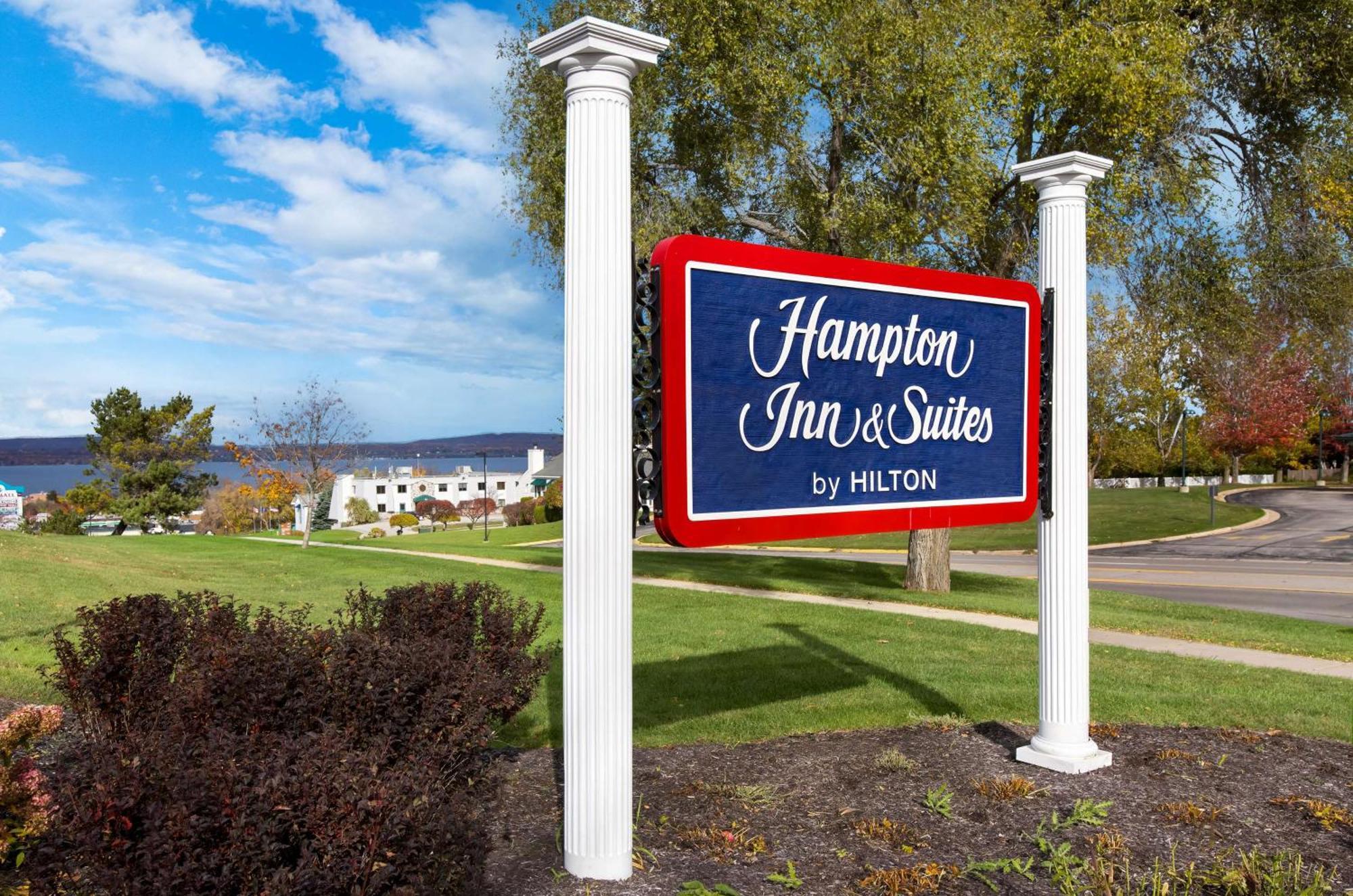 Hampton Inn & Suites Petoskey Dış mekan fotoğraf